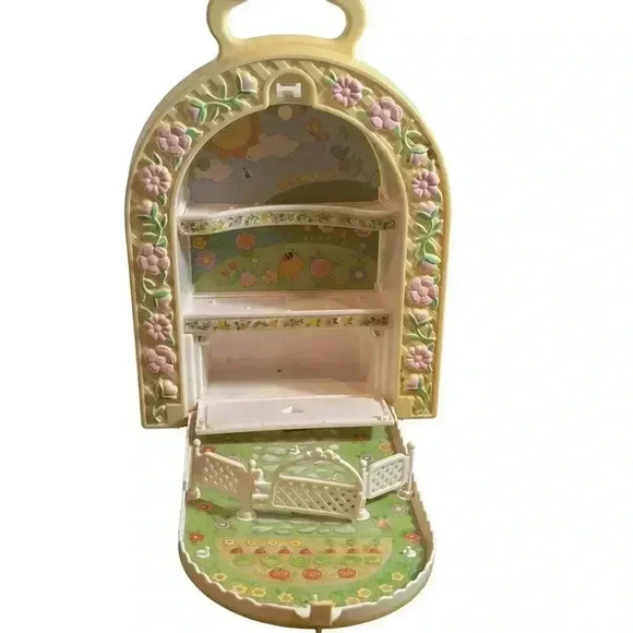 Charmkins House Pink & flowers Shelf & Fence Vintage Hasbro 1983 - Picture 4 of 6